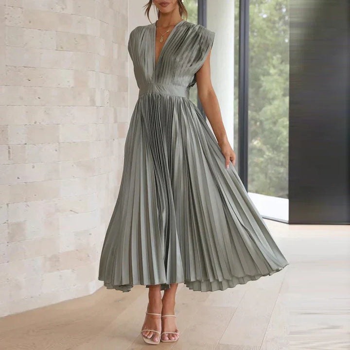 Adele - V-hals maxi jurk met plooien