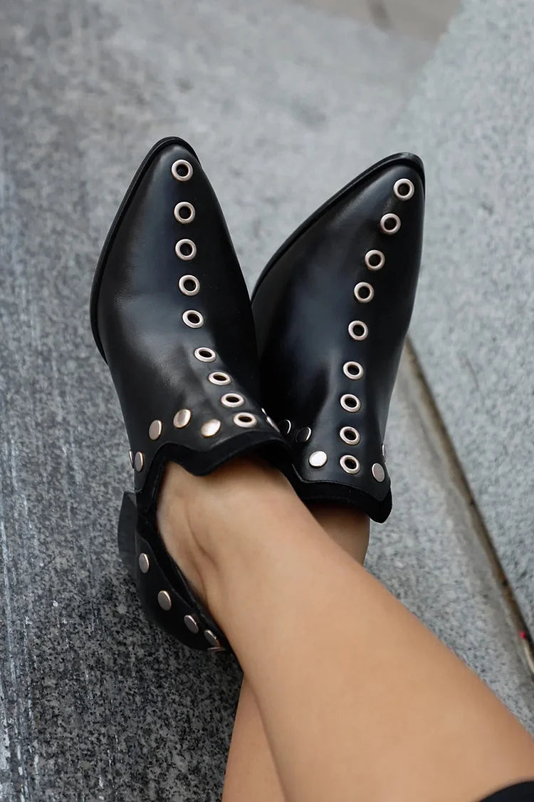 Anouk™ | Enkellaarsjes met Studs