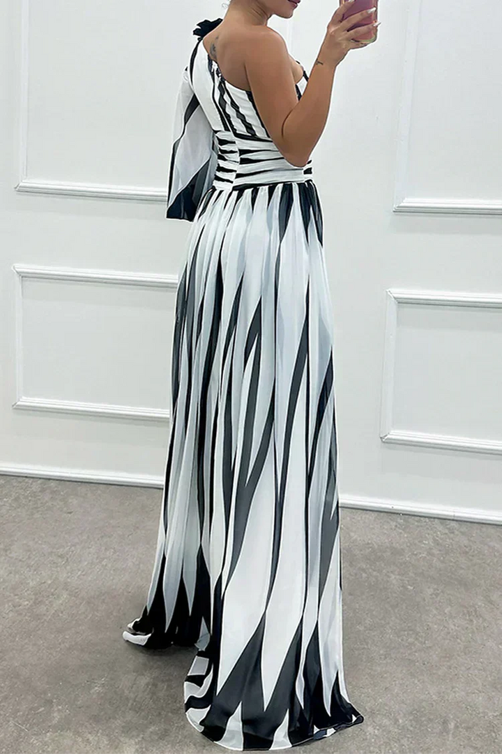 Shiloh - Elegante Gestreepte Maxi-jurk met Eén Schouder