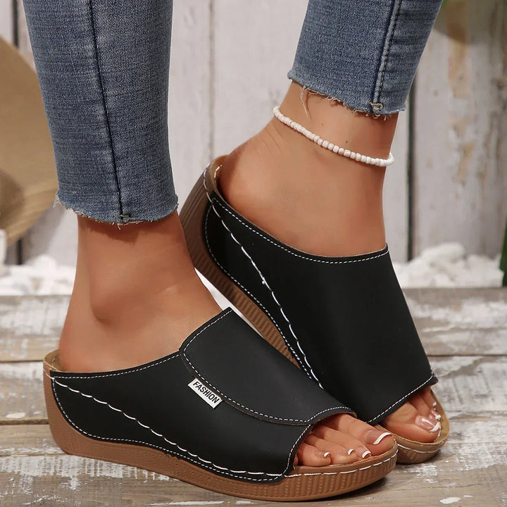 Ella | Instap Sandalen