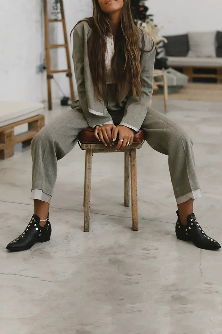 Noor™ | Enkellaarsjes met Studs