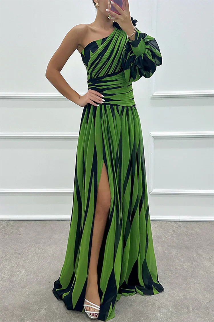 Shiloh - Elegante Gestreepte Maxi-jurk met Eén Schouder
