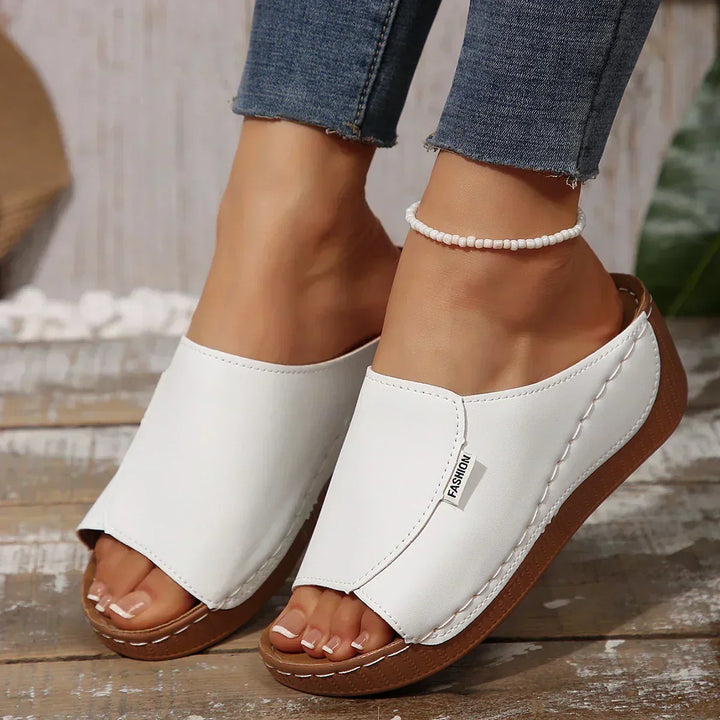 Ella | Instap Sandalen