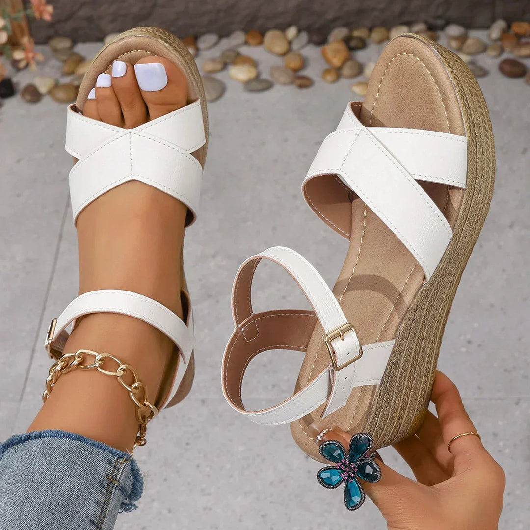 Daphnie | Wedge Sandalen