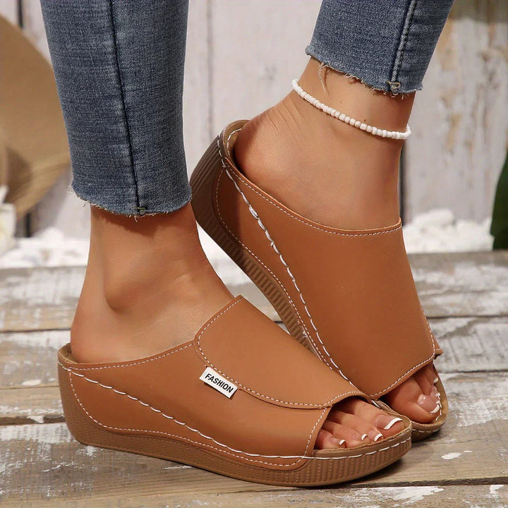 Ella | Instap Sandalen
